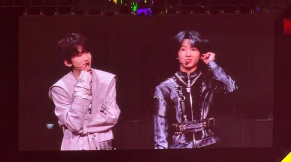 左奇函 杨博文《第二类我》拉票 奇文第二类的我