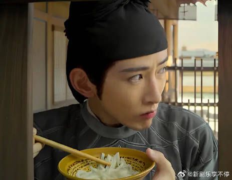 “死 的 只 不 过 是 个 护 卫”