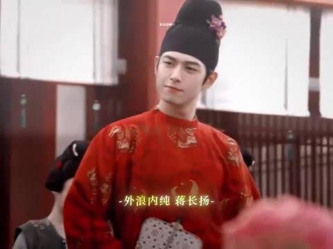 李现完全是年上男标杆 角色与本人双贴合，妥妥内娱年上男天花板！