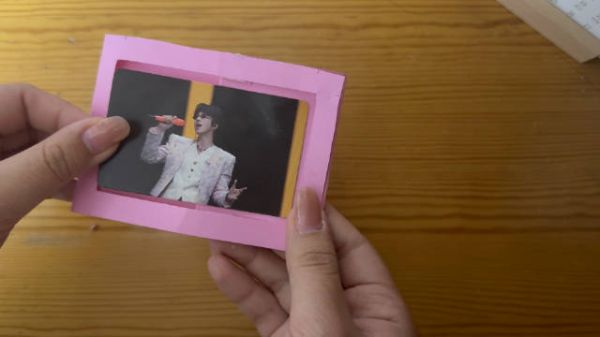 此大学生在家闲的没治了 剪完视频剪纸