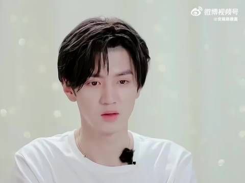 看完这个采访,我只是心疼陈哲远