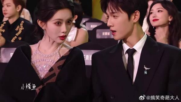 你就继续耙耳朵吧 去干啥都要给报备一下