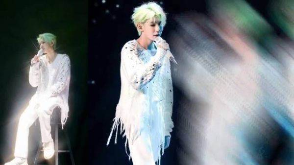 王源演唱会场场爆款霸榜热搜