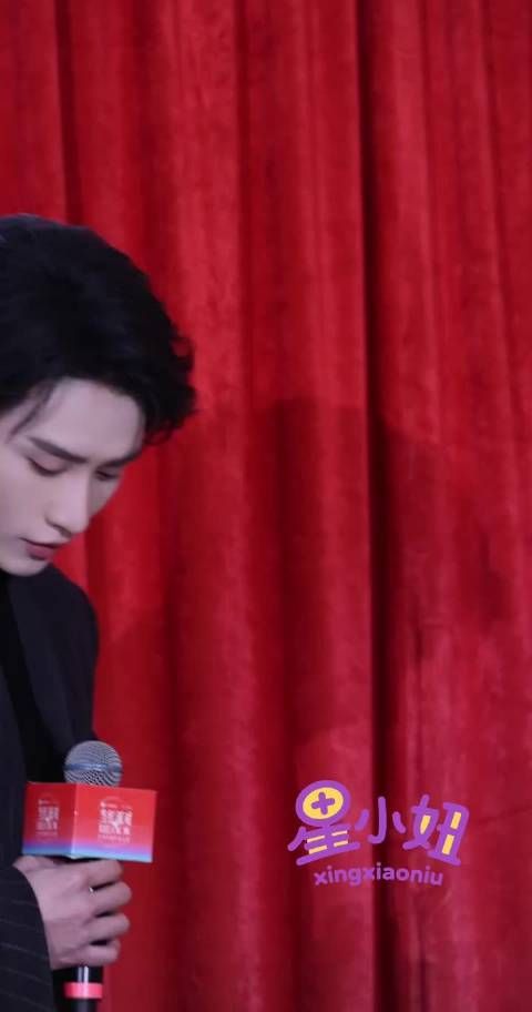 内娱短剧团建多部热播剧男女主同框造型惊艳