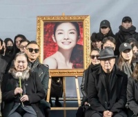 大S的两个孩子，不参加妈妈的雕像仪式原因曝光