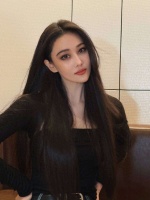 38岁张馨予瘦10斤体质变差，2个月发烧3次输液，演话剧太拼