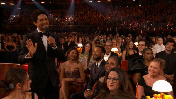 我们举办了特别大的party,猜猜谁没有被邀请?欧美圈真敢玩!