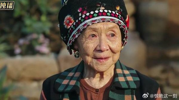 阿奶一辈子干活，什么游戏都没玩过，原因太催泪