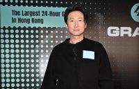 洪金宝长子全家移居深圳数月，称已适应内地生活，儿子读国际学校