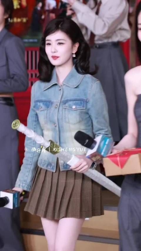 白鹿《星落花火》现场转音惊艳，清亮音色戳心