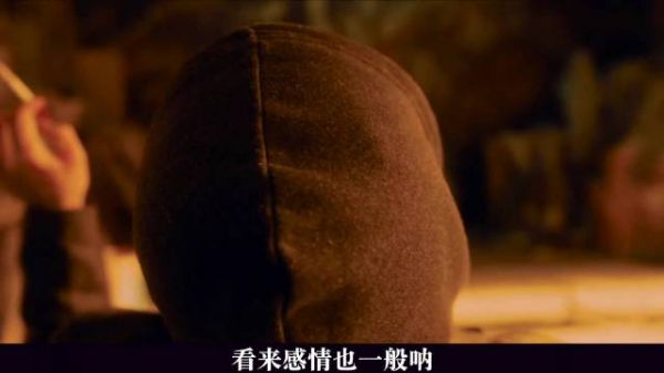 龙套演员小萌废弃剧场飙戏震慑反派