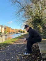 54岁TVB艺人自曝移民英国恐失败，已变卖香港资产，女儿想回香港