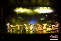 舞台剧《江南·十二场欢聚》首演：当名士气节遇见女性力量