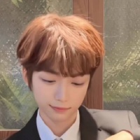 所有人排队扫射 然后到国道上领