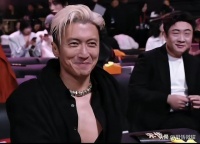 2026开年第一梗， “三蹦子看法拉利”，演员乔衫偷看谢霆锋火了