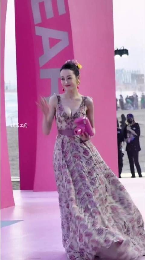 迪丽热巴花仙子