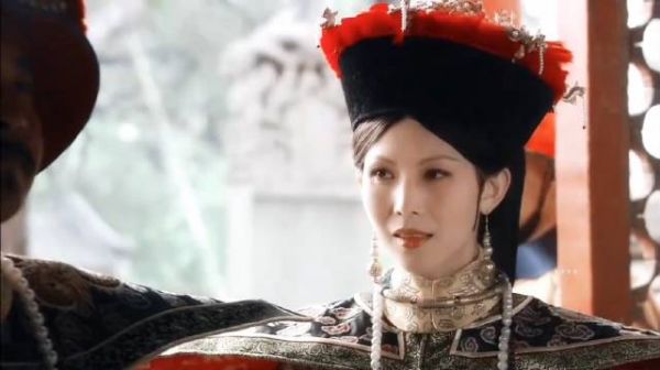 她竟因开机妆容太美不得不改妆！ 甄嬛传｜蔡少芬