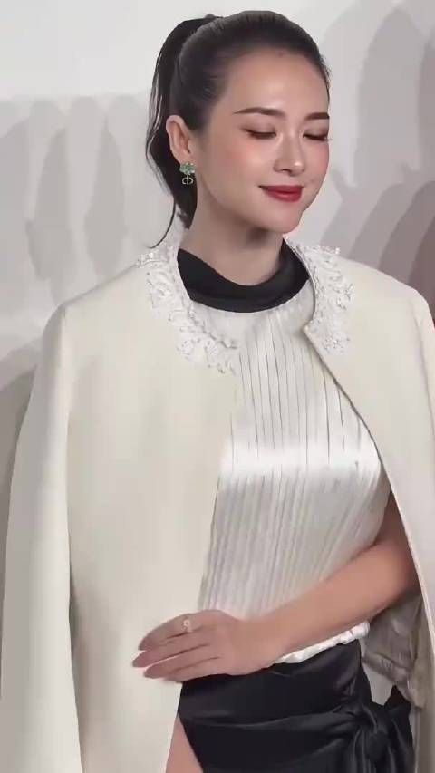 章子怡好美，气质也好，这状态不错哦