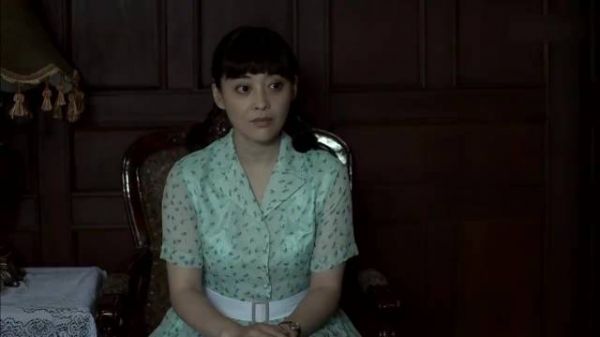 父母爱情：团长表面老实，知道安杰对他有好感，故意动手动脚