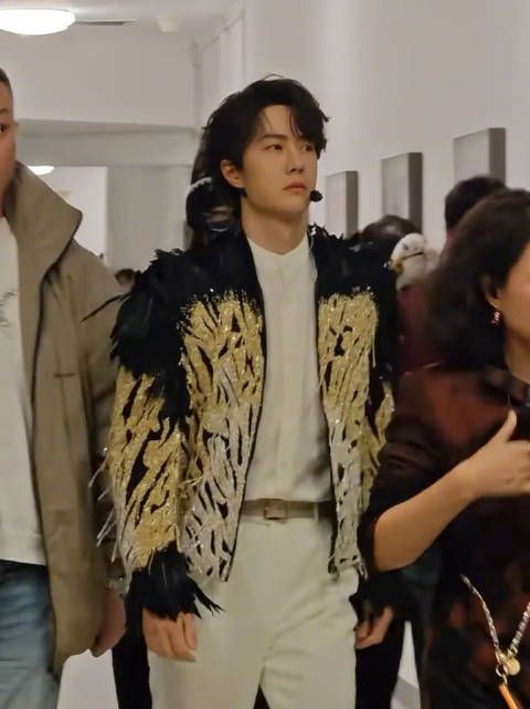 王一博春晚高清路透,好直观的帅气!