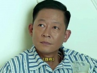 男人发现护士竟穿着高跟鞋，这瞬间让他察觉不对劲！