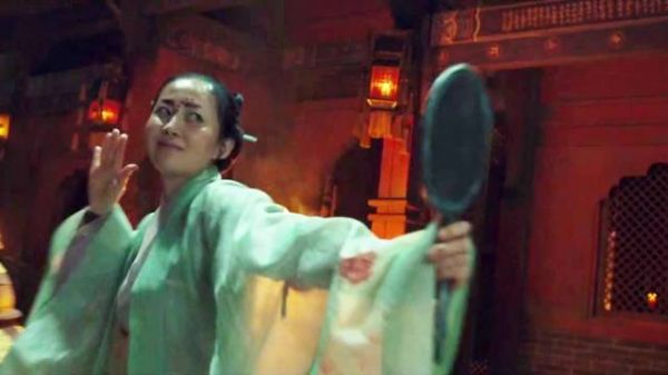 外星人大战道士,谁更胜一筹