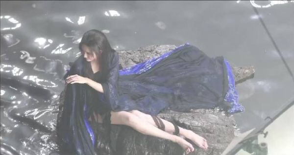 陈都灵的腿好白好美