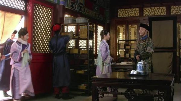 华妃派颂芝震慑内务府索要金纸