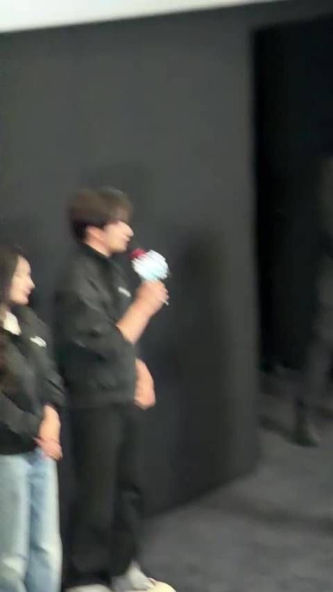 刘耀文21岁自称老了引杨幂摇头鼓掌