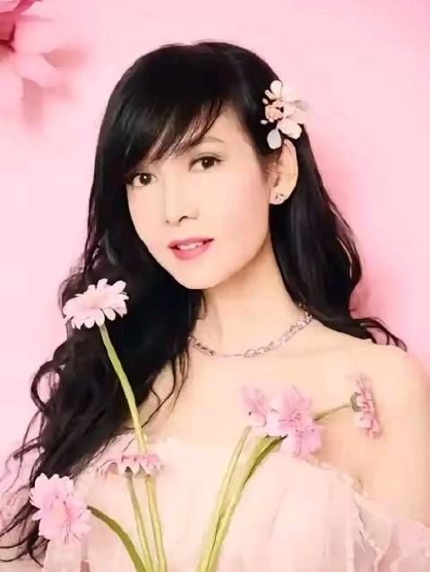 周慧敏59岁无子女引深思，明星养老难题凸显