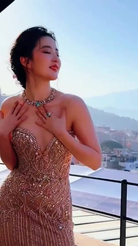 刘亦菲 超高的颜值 确实的漂亮 气质女神