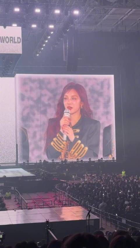 宋雨琦介绍来应援支持的朋友们，跑男团娘家人来了，感情好好