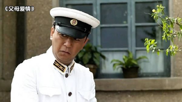 《父母爱情》安杰怀双胞胎江德福喜笑颜开