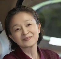 67岁刘莉莉近况：定居日本，嫁富商不再拍戏，不婚女儿成为心病