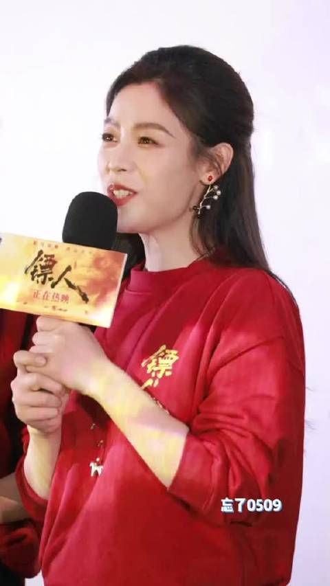 梁家辉教陈丽君齐色粤语，很可爱