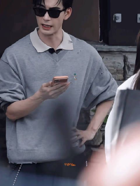 龚俊陈星旭刘宇宁林一新造型亮相新西兰