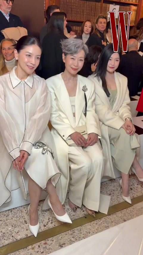 叶童、陈妍希、胡可同框看秀，三个人状态都好好啊