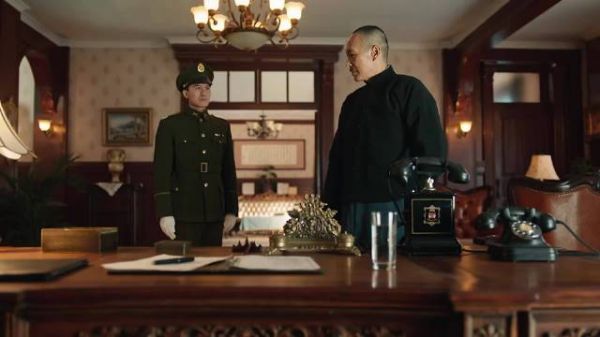 大决战:老蒋请白建生吃饭,要和他冰释前嫌,白建生秒懂要干嘛!