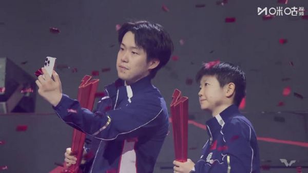 祝贺！王楚钦孙颖莎冠军合影来了