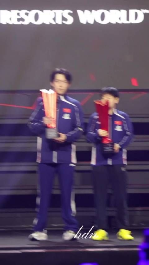 “你拍你拍你拍” 听小咪安排准没错