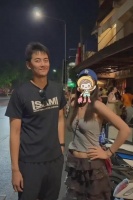 纪凌尘与韩国女友泰国度假，两人相恋5年女方身材好又白又美！