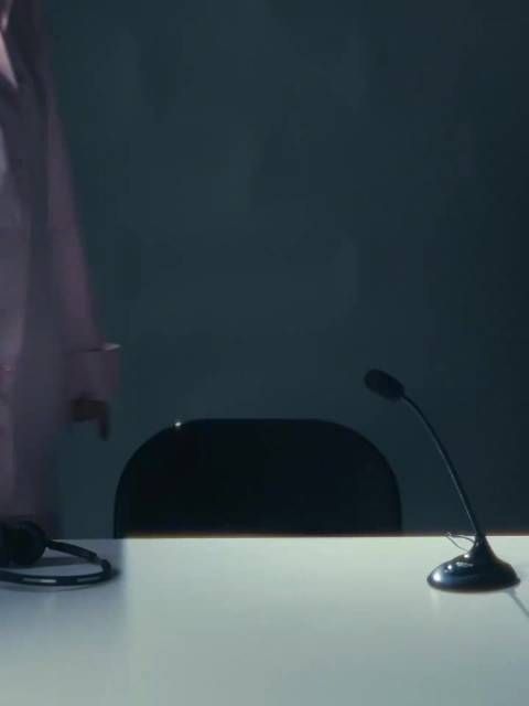 怎么可以这么美!完全是刚出道的女团门面本人,@唐嫣 和粉色的适配度