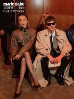 宋佳坐在这里，已经开始脑补一场场大戏了