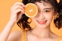 不管你信不信，女人一旦遇见了新欢，就会这么干