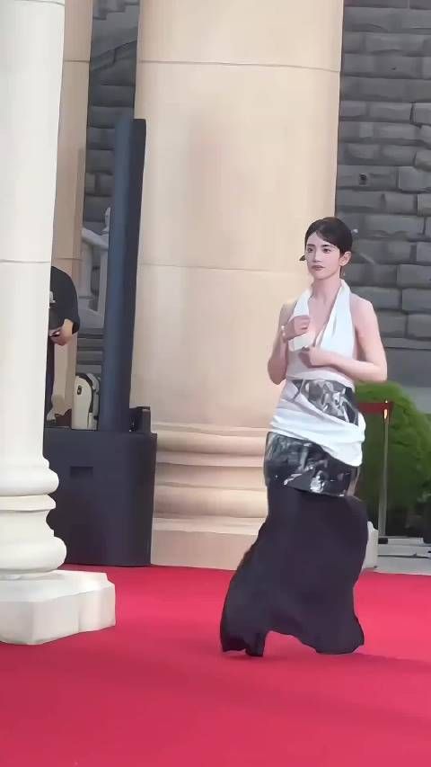 才子佳人陈昊宇：歌手演员双栖才女，福州出生惊艳演艺圈