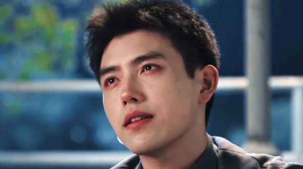 陈飞宇《纯真年代的爱情》收官收视破2，五秒哭戏获赞