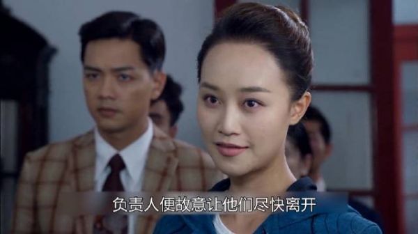 鬼子故意在箱子里安装定时弹,怎料这一切都在杨二虎的意料之中