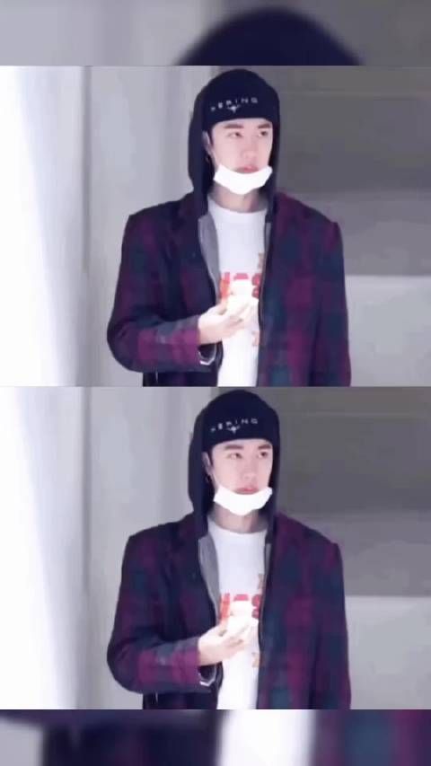 那个时候的王一博好青涩呀，很帅气很可爱哈哈哈！过这么久了，大家依旧记得呢