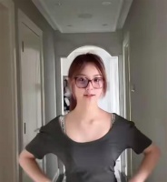 颜值逆袭！甜馨越长越惊艳，13岁气质却超龄成熟！