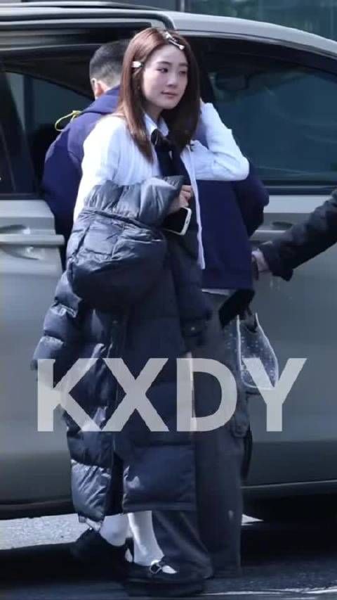 张凯丽女儿亮相无限超越班，舞台魅力吸睛